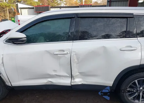 2019 Toyota Highlander Xle z USA, uszkodzony, nr VIN 5TDKZRFHXKS301679